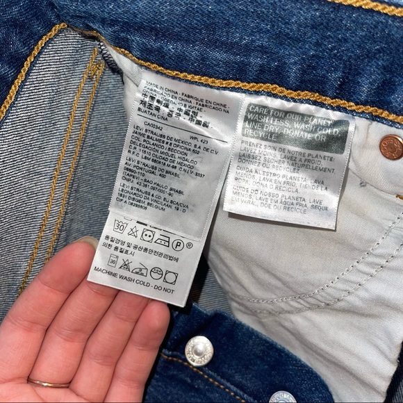 Levi's Wedgie Button Fly Medium Dark Wash Jeans 29 - Picture 8 of 10